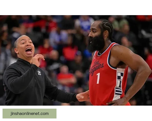 胜率超五成 泰伦卢强调小卡健康感谢哈登祖巴茨贡献 胜率超五成 泰伦卢强调小卡健康感谢哈登祖巴茨贡献